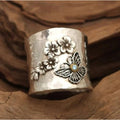 Bred ring Bie, blomst og sommerfugl