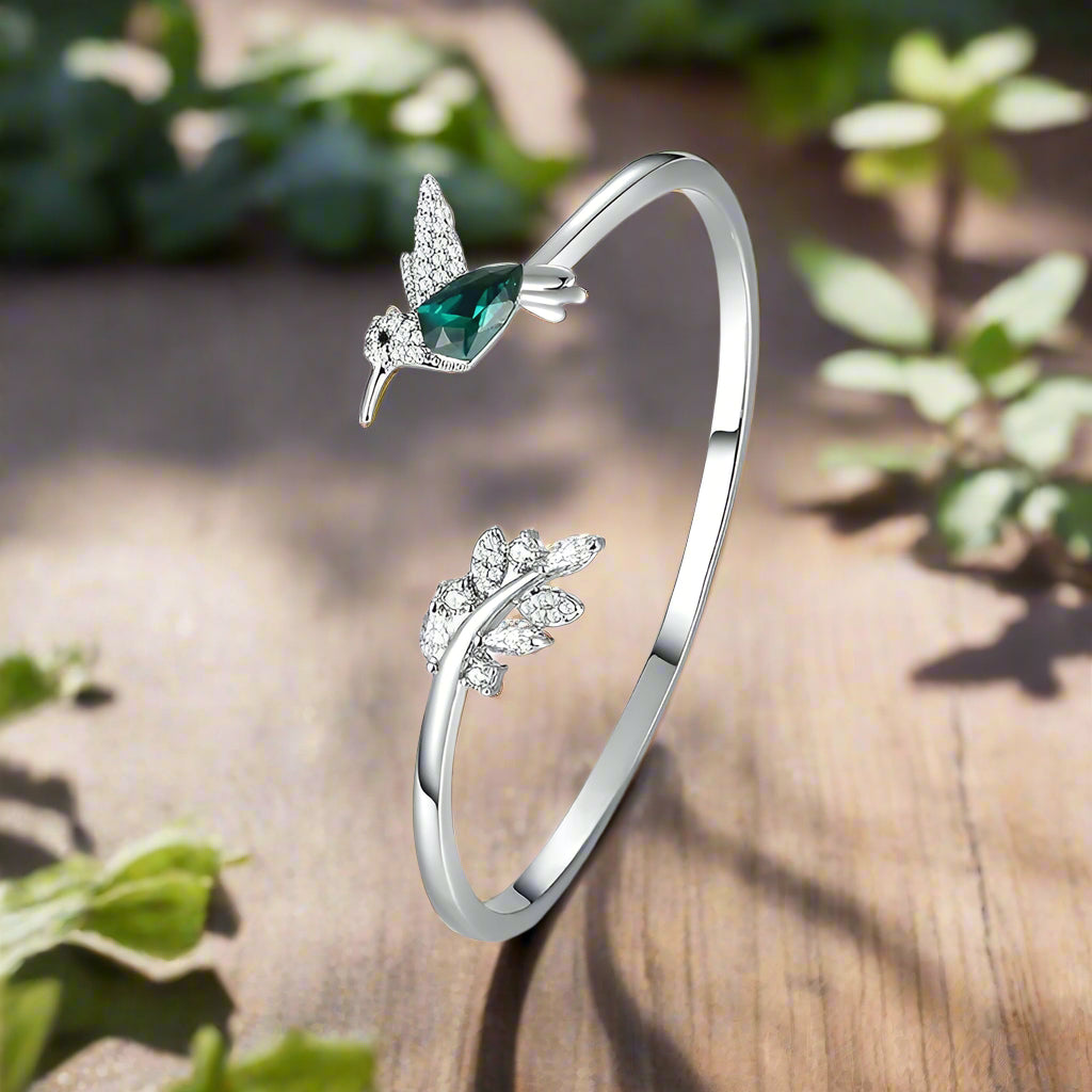Justerbar kolibri-ring med strassteiner