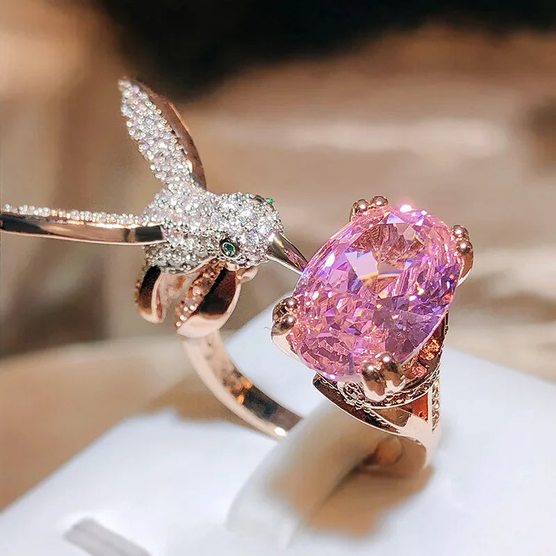 Justerbar kolibriring med edelsten – zirkonia, 14K forgylt