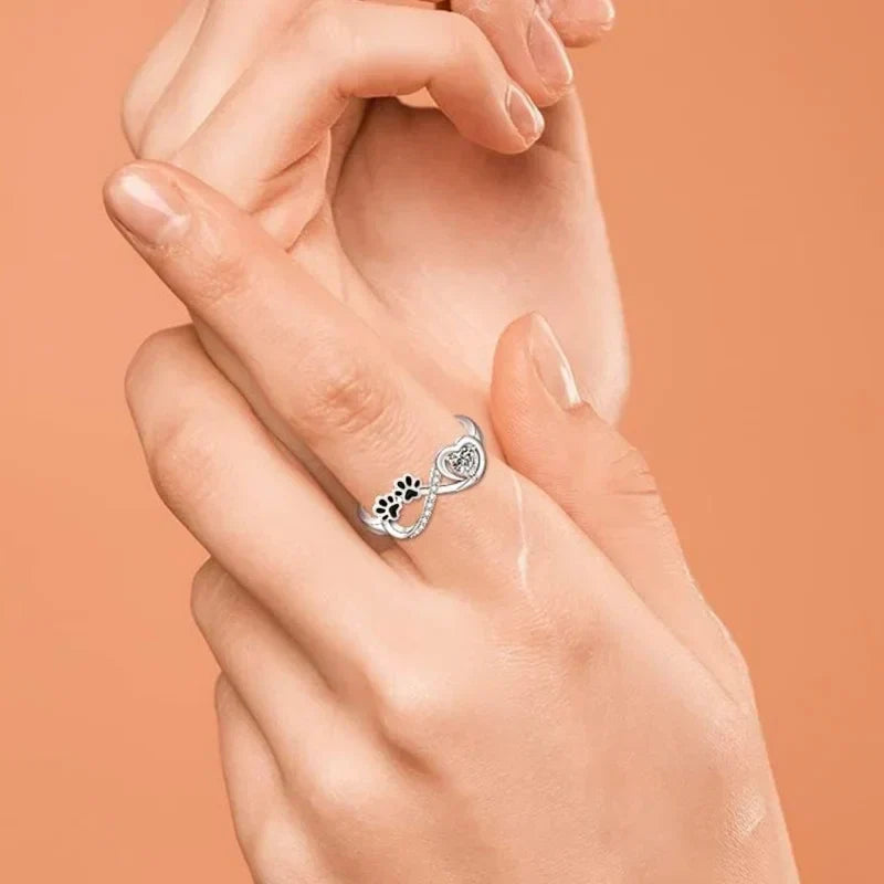 Ring Pote med zirkonia – design med hjerte og evighet