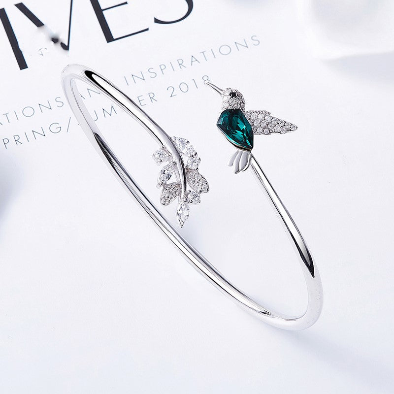 Justerbar kolibri-ring med strassteiner